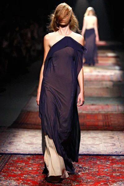 Look 4
